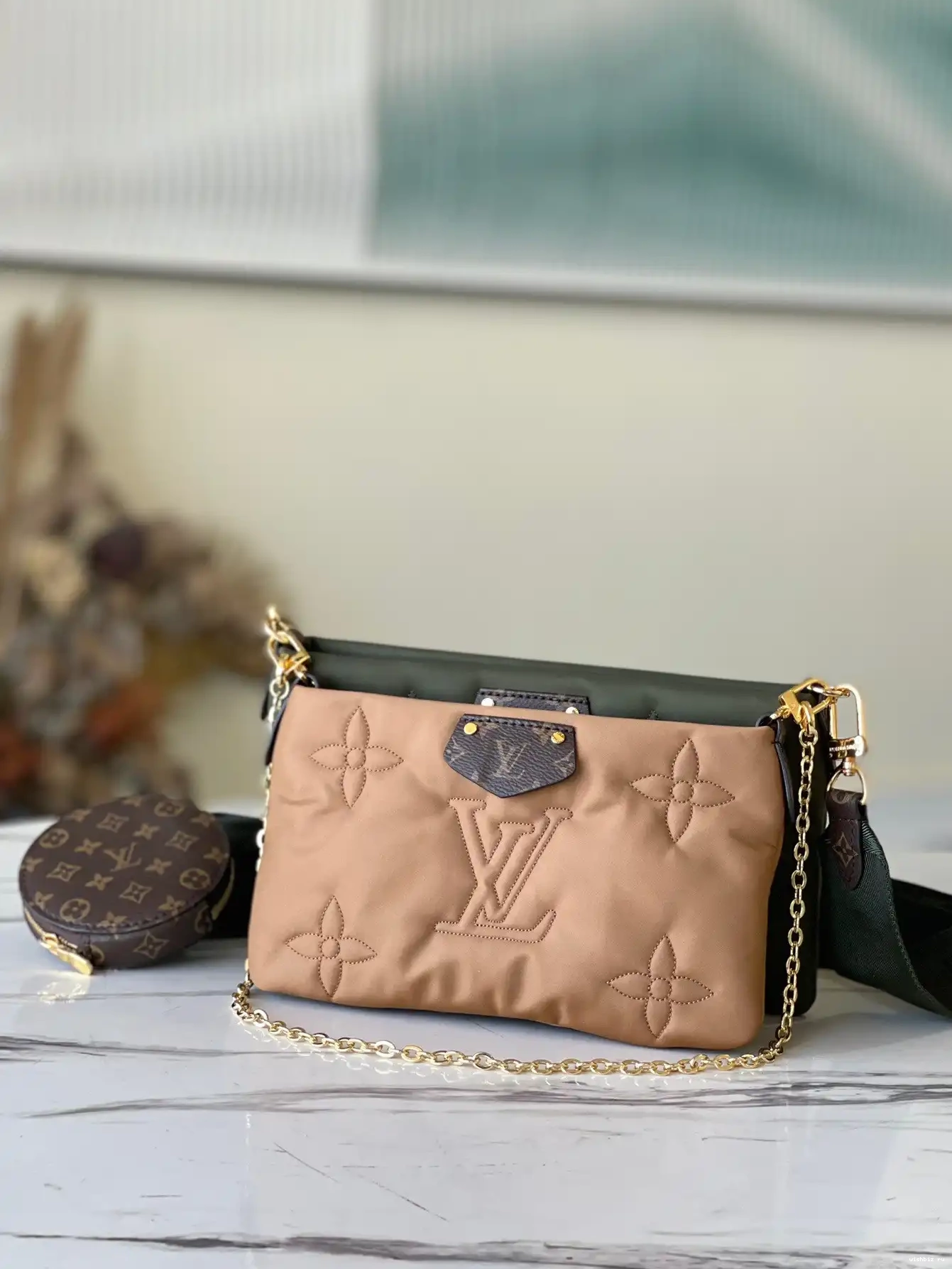 WIS MULTI VUITTON MAXI LOUIS POCHETTE ACCESSOIRES 0425